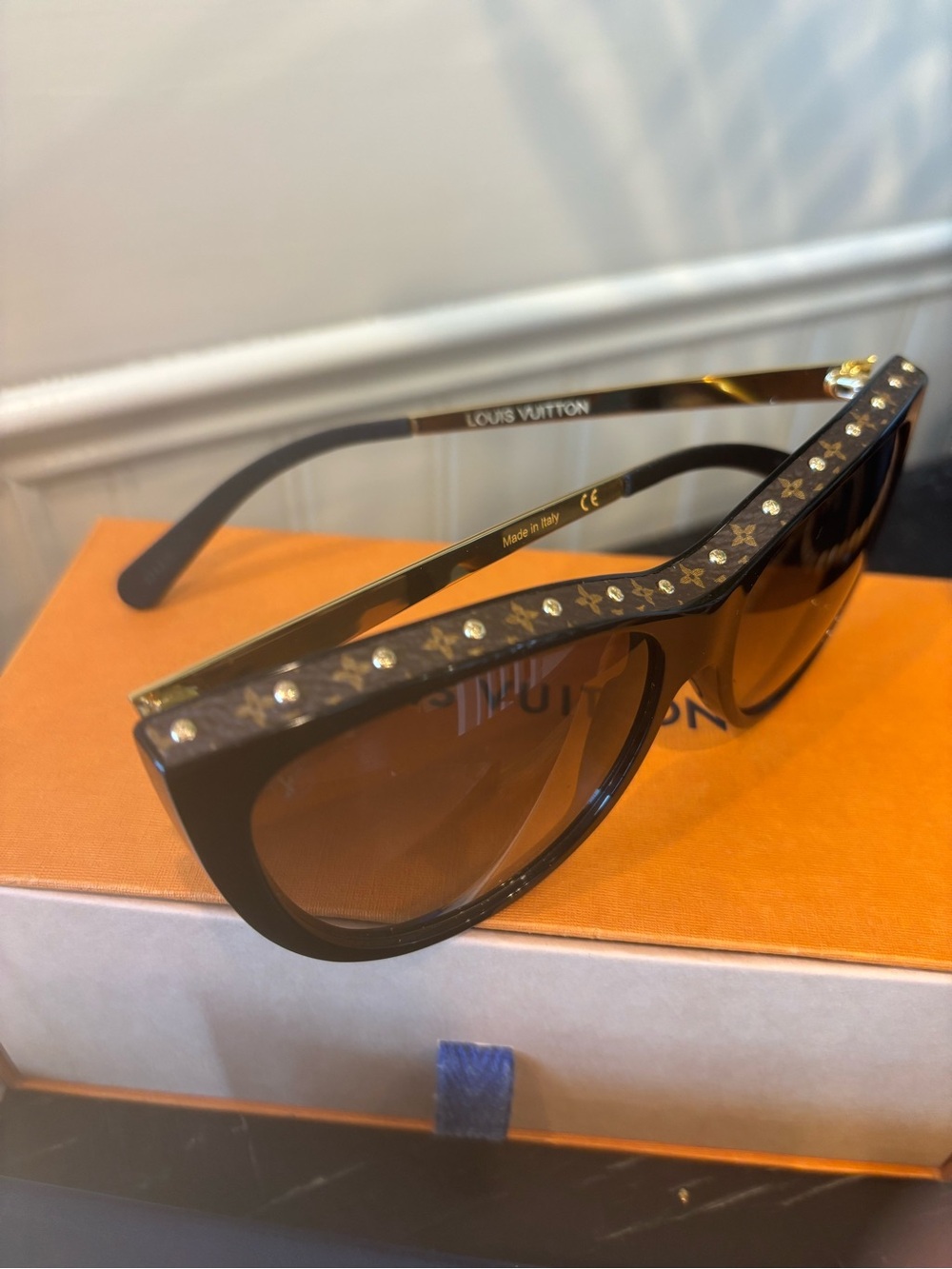 Louis Vuitton brown cat-eye sunglasses with gold stud accents. - Picture 5 of 12